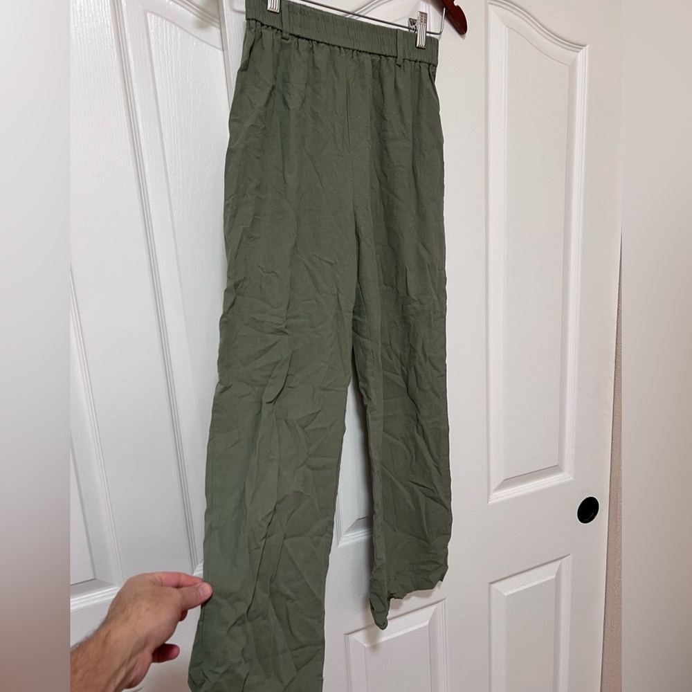 Emery Rose Olive Green Wide-Leg Pants - Small - Picture 2 of 5